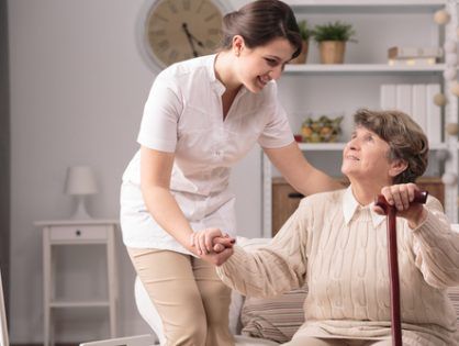 Dom opieki dla osób starszych – Jaki obiekt wybrać?